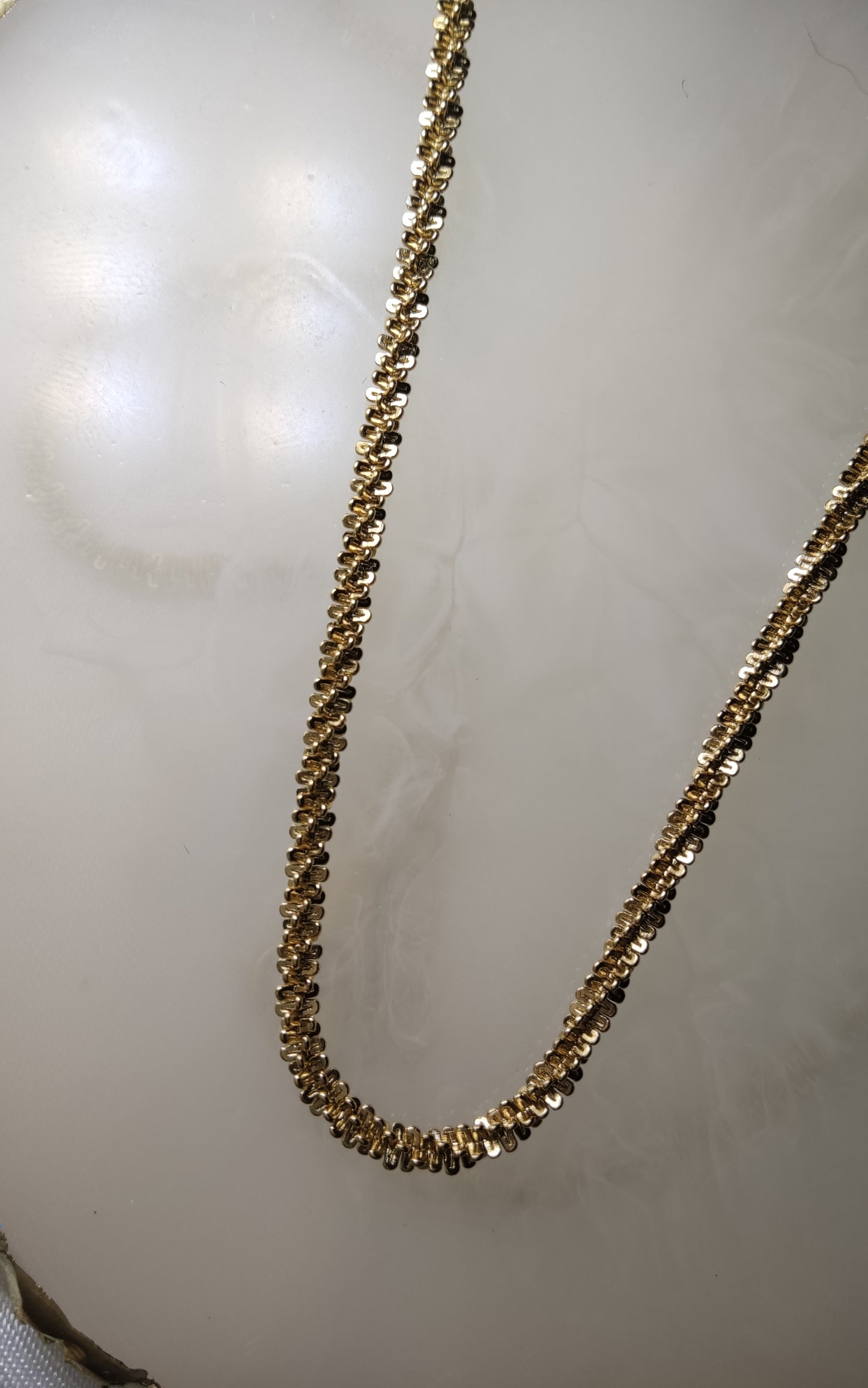 COLAR LUXE